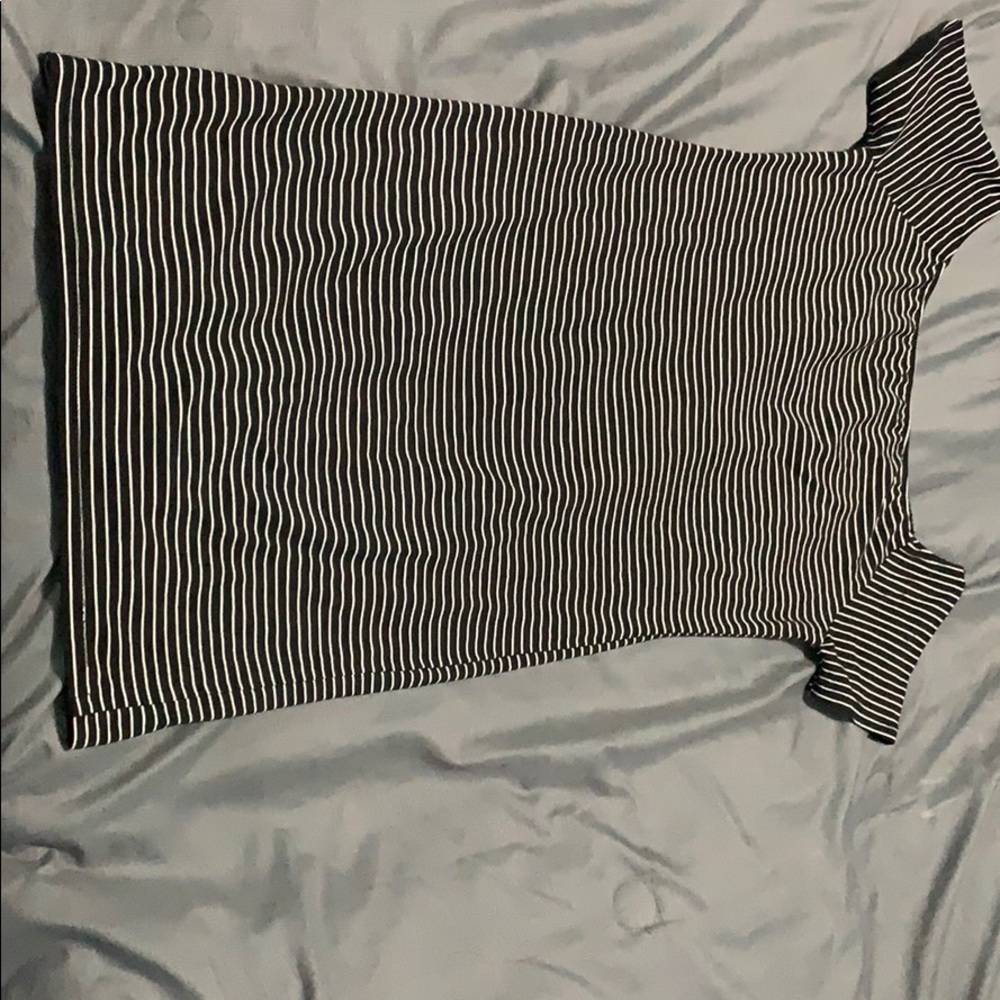 Off the shoulder body-con stripped dress